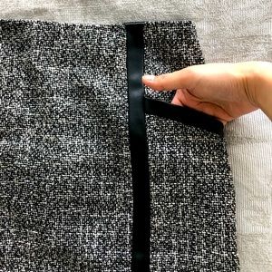 Banana Republic tweed mini skirt